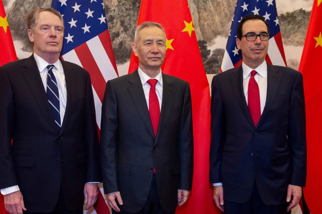 Trade negotiates US spokeswoman Robert Lighthizer and Secretary of Finance Steven Mnuchin while the Chinese Vice-Premier Liu's