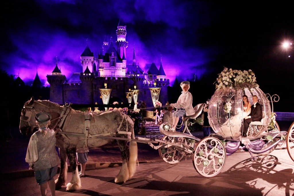 Style Wedding Dress Cinderella, Cinderella's magic will reach a certain stage in buggy