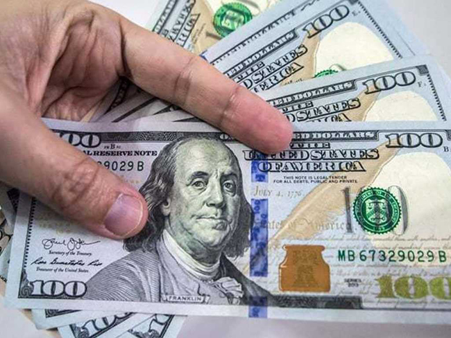 The dollar is trading at 163.50 paise in Interbank