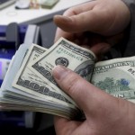 Asian currency market on Monday, the dollar remained under pressure
