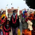 More than 100 Hindu families who migrated to India returned to Pakistan.