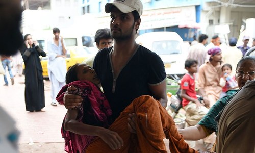 At least 300 deaths from extreme heat in Pakistan              